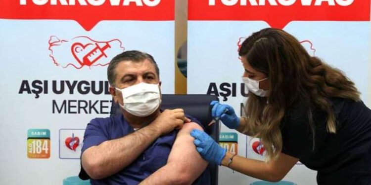 Meclis gündemine taşındı: Turkovac'ın üretimini taşerona veren bakanlık şirketi batmak üzere
