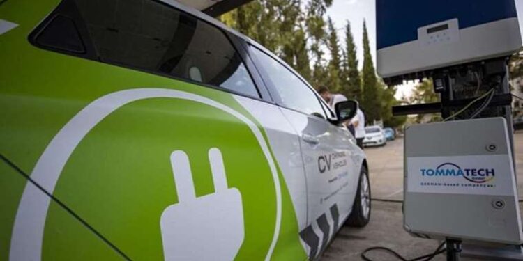 Türkiye'de kaç adet elektrikli araç şarj istasyonu var?