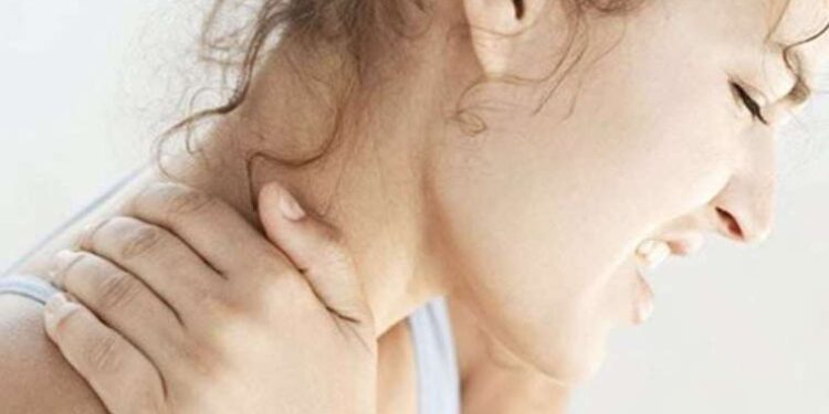 Boyun tutulması: Belirtileri, tedavileri ve önleyici ipuçları