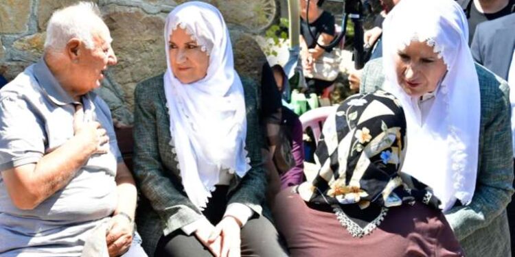 İYİ Parti lideri Meral Akşener, cenaze törenine katıldı