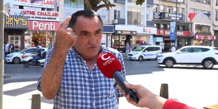 Dünyaca ünlü sanatçı Manu Chao, Kalamış Yaz Festivali’nde