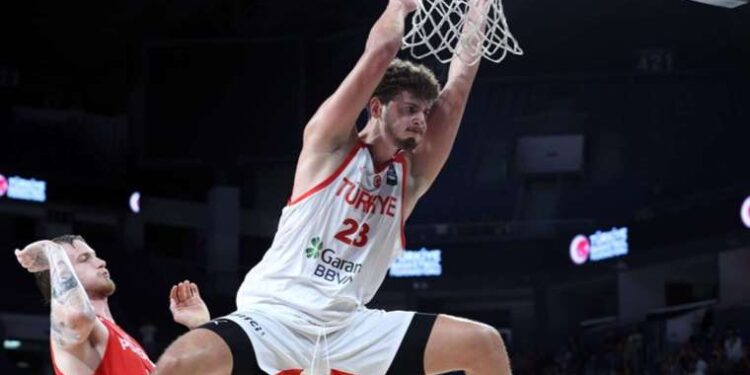 12 Dev Adam, Olimpiyat Elemeleri için sahaya çıkıyor!