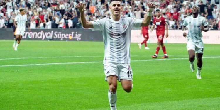 Yaz transfer döneminde Beşiktaş'tan kadroya 9 takviye