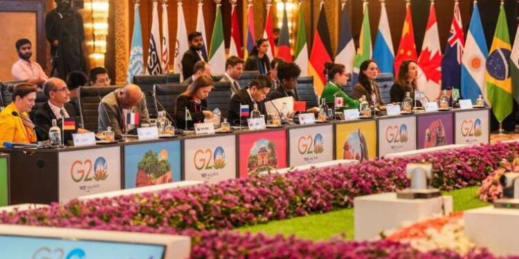 Fransız adası sakinleri su kıtlığına karşı sokağa indi