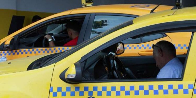 İstanbul'da taksilerde zamlı tarife bu gece başlıyor: İşte yeni fiyatlar...