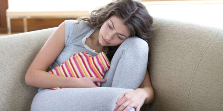 Regl ağrısına birebir… Bir tatlı kaşığı yetiyor, âdet sancısını kesiyor…