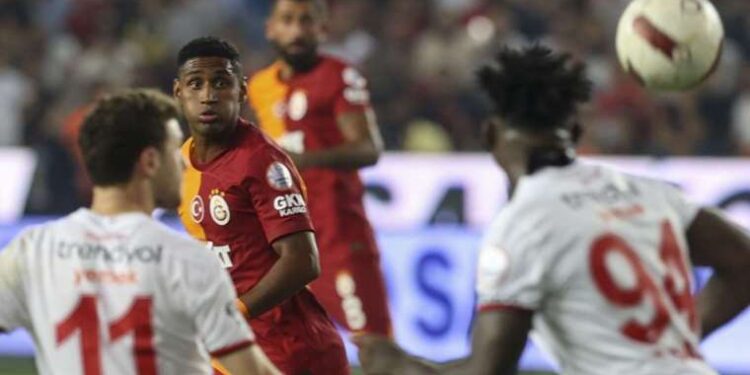 Galatasaray'dan Tete iddialarına yanıt!