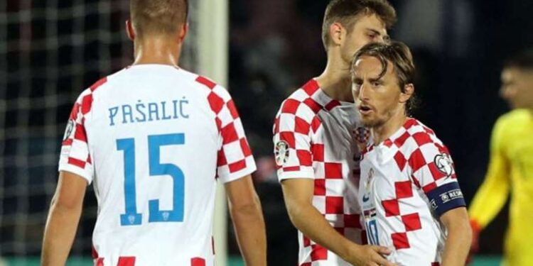 Türkiye maçı öncesi şok karar... UEFA'dan Hırvatistan'a soruşturma!