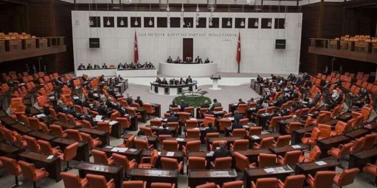 İşte yasamanın hali: Her dört sorudan üçü yanıtsız kaldı