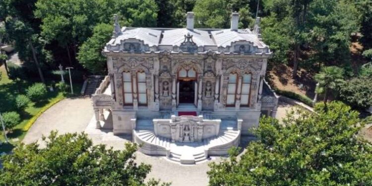 Olumsuz hava şartları nedeniyle Tekirdağ’da denize girmek yasaklandı