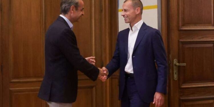 UEFA Başkanı Aleksander Ceferin ile Yunanistan Başbakanı Kiryakos Miçotakis arasında holiganizm görüşmesi