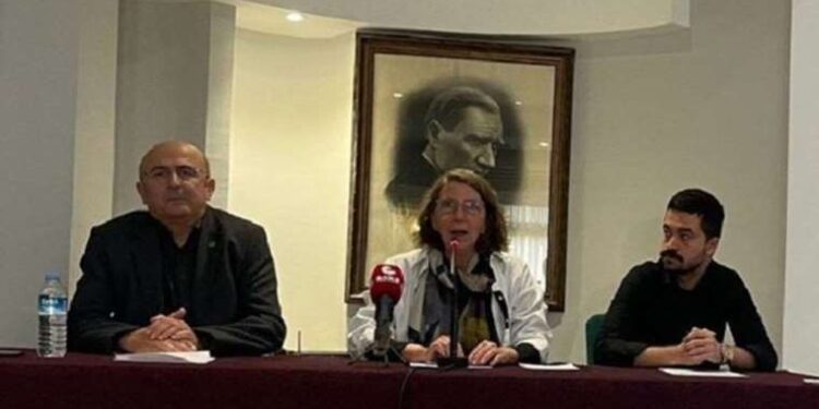 Laiklik Meclisi Laiklik Bildirgesi'ni açıkladı: Artık 'savunuyoruz' diyerek mücadele kurmanın sonuna geldik