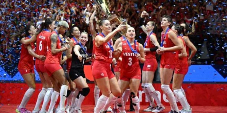 Tarihi başarıyı 3 siyasi parti kutlamayı ‘unuttu’: Kutlayan vekiller de hedef oldu