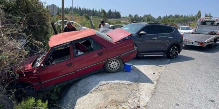 Aydın'da iki otomobil çarpıştı: 5 yaralı