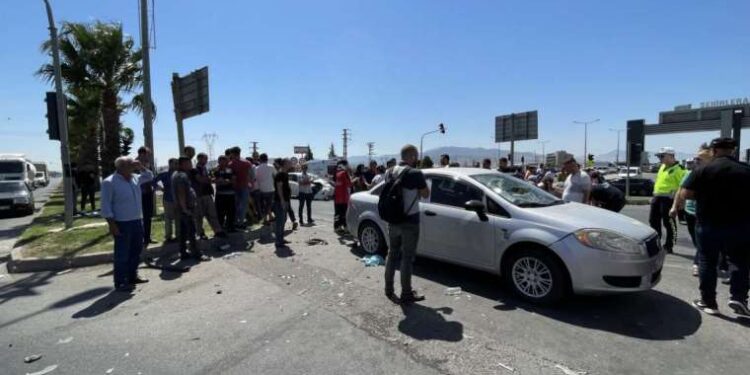 Kahramanmaraş'ta korkunç kaza... 1'i bebek 5 kişi yaralandı!