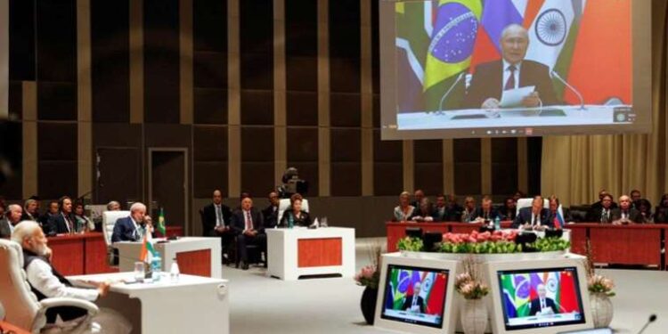 Turkish foreign minister holds talks with Ukrainian President in Kyiv