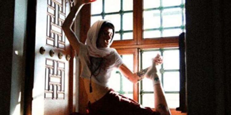 8 Clear Signs You Trapped in a Toxic Relationship