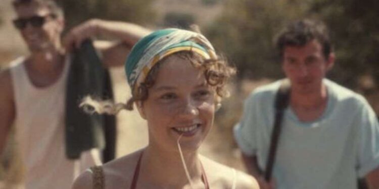 Ece Çeşmioğlu kim, nereli, kaç yaşında? Ece Çeşmioğlu hangi dizi ve filmlerde oynadı?