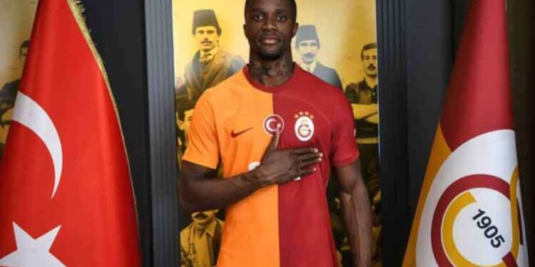 Wilfried Zaha, kulüp satın aldı!