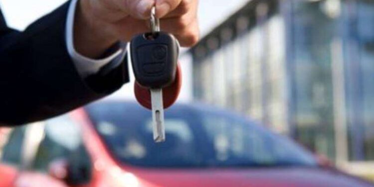 Birleşik Krallık'ta yeni otomobil satışları arttı