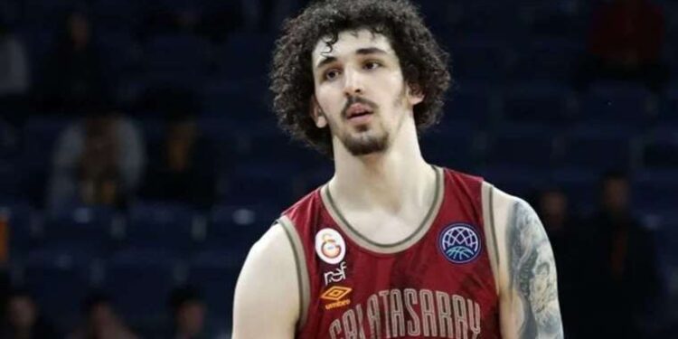 Galatasaray'da Sadık Emir ile devam kararı