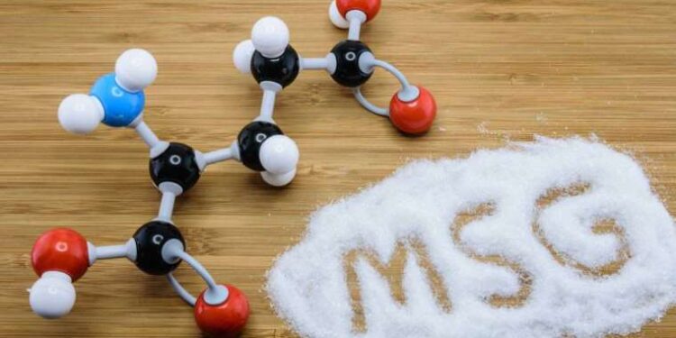 Sosiste büyük tehlike: Bu madde varsa tüketmeyin!