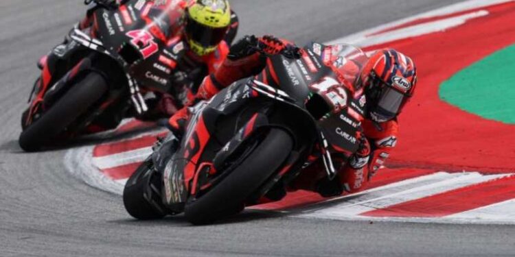 İki pilot hastaneye kaldırıldı: MotoGP'nin İspanya'daki olaylı yarışında zafer Aleix Espargaro'nun oldu
