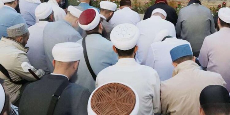 Dr. İlbay’dan yaz enfeksiyonları uyarısı: ‘Çocuklarda gözyaşı varlığı, ağızlarının ıslaklığı ve idrar çıkışları takip edilmeli’