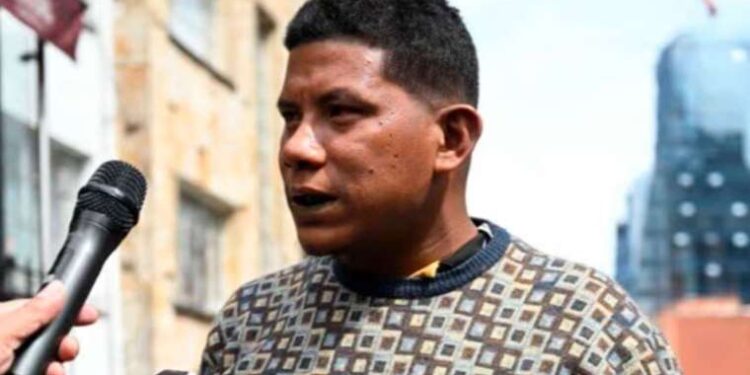 Father of Colombian children who survived plane crash accused of abuse