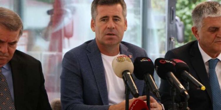 Samsunspor Teknik Direktörü Hüseyin Eroğlu'ndan transfer açıklaması