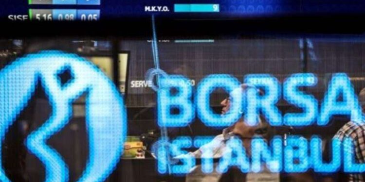 İzmir’de dolmuştaki kavga kanlı bitti: 1 ölü