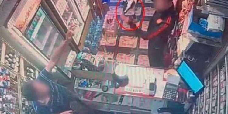 Çorlu'da tekele silahlı saldırı: Kurşun yağdırdılar