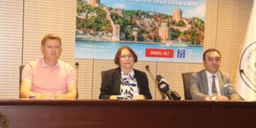 “17 Ağustos’tan 6 Şubat’a; Enkaz altında kalan bir ülke”