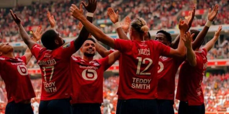 Lille milli futbolcu Yusuf Yazıcı ile güldü