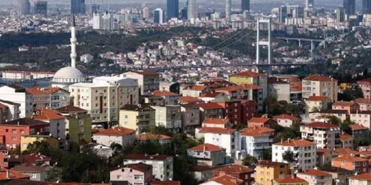 Öğrenciler İstanbul'da barınma kriziyle karşı karşıya! İBB açıkladı: Kiralar yüzde 21 arttı