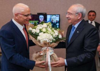 Kılıçdaroğlu'ndan Merdan Yanardağ'a 'geçmiş olsun' ziyareti