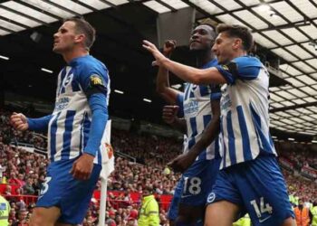 Manchester United evinde dağıldı!