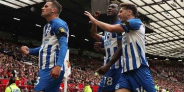 Manchester United evinde dağıldı!