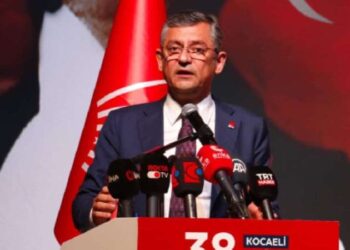 Son Dakika: Özgür Özel görevini fiilen bıraktığını açıkladı