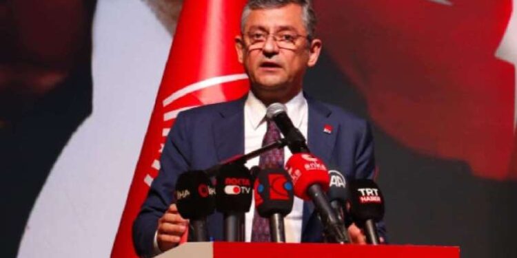 Son Dakika: Özgür Özel görevini fiilen bıraktığını açıkladı