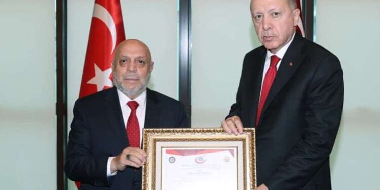 Marmaris’te yangın… Bölgeye karadan ulaşılamıyor!