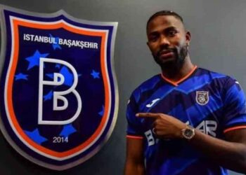 Emmanuel Dennis resmen Başakşehir'de
