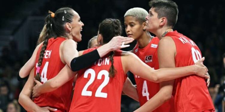 Belçika'yı 3-1 yenen Filenin Sultanları, CEV Avrupa Şampiyonası'nda çeyrek finalde!