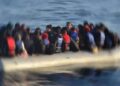 İzmir'de 21 düzensiz göçmen yakalandı