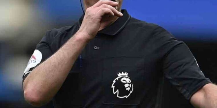 İngiliz hakemlere ilginç yasak