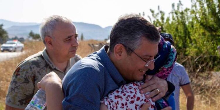 Direniş 31. gününde... CHP'li Özel: 'Agrobay işçisi yalnız değildir!'