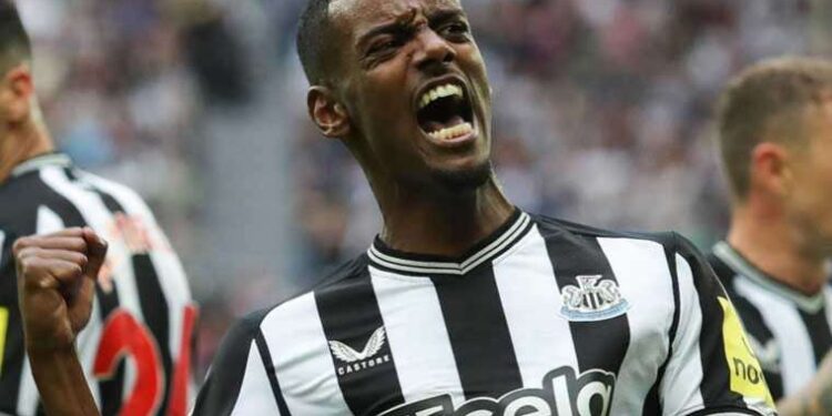 Newcastle, yeni sezonu farklı açtı!