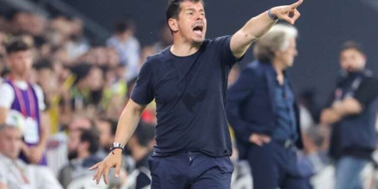 Son Dakika: Başakşehir'de Emre Belözoğlu dönemi bitti