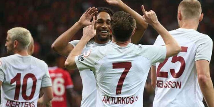 Rams Park'ta gol yağmuru! Galatasaray'ın evinde bileği bükülmüyor... Galatasaray 4-2 Samsunspor