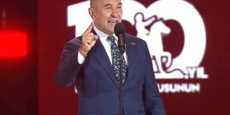 Tunç Soyer Cumhuriyet için kaleme aldı: İzmir’in zafer yürüyüşü